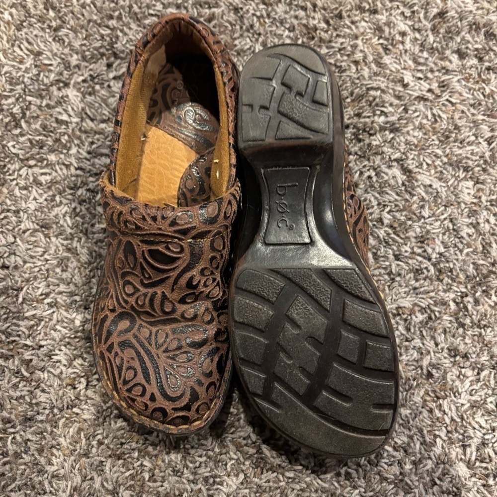 Woman’s BOC Clogs - Picture 4 of 6